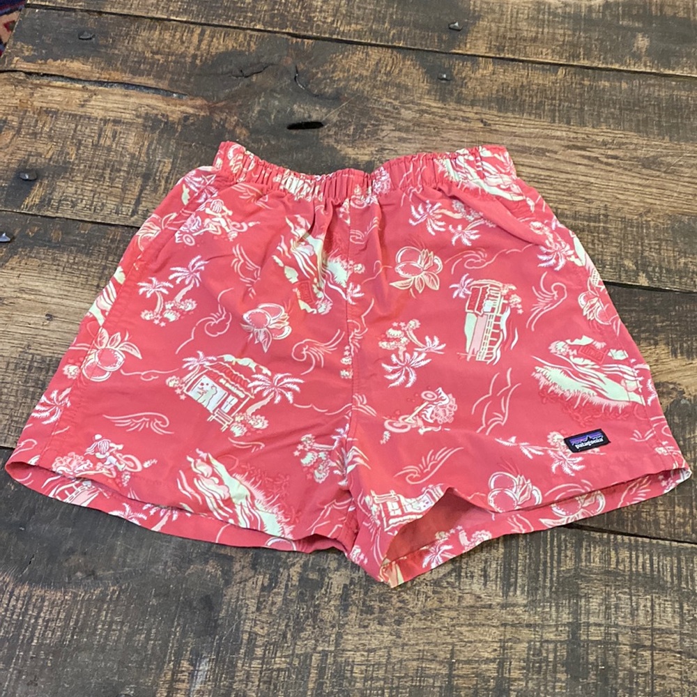Patagonia boys shorts size 5T